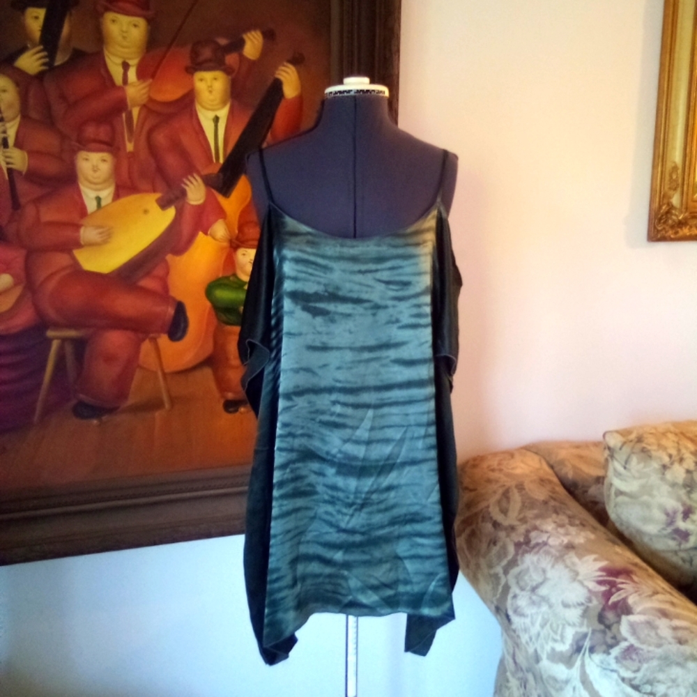 Indah 💯% Silk Cold Shoulder Tunic Dress Top